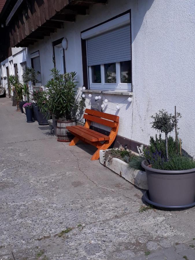 Gaestehaus Gl Ellwangen Exteriér fotografie